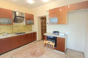 4-к квартира, 95,8 м², 2/4 эт.